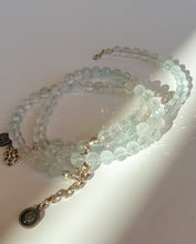 Load image into Gallery viewer, Topaz Silver Bracelet for Women "Wind of Change"