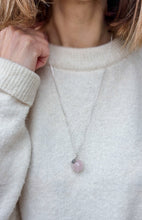 Load image into Gallery viewer, Rožinio kvarco sidabro 925 ilgas kolje "Širdies akmuo"