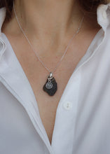 Load image into Gallery viewer, Moldavito sidabro 925 pakabutis su grandinėle iš Čekijos "Fortūnos akmuo"