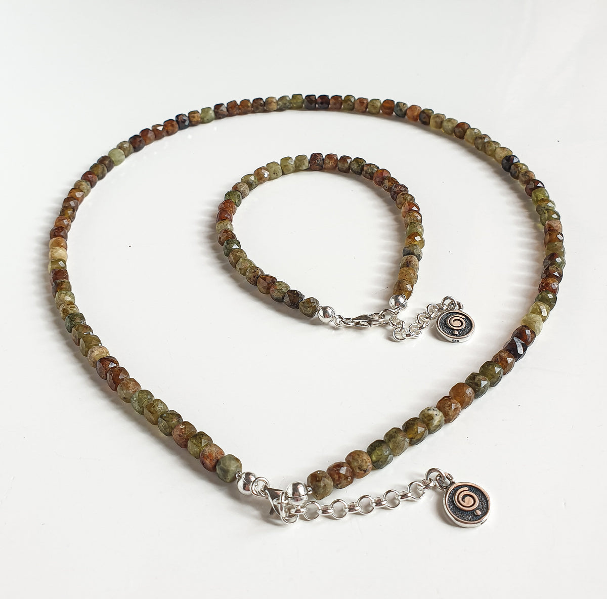 Green Garnet Silver 925 Necklace "Vital Thouhgts" - Petit Secret