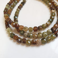 Load image into Gallery viewer, Žaliojo granato sidabro 925 vėrinys "Svajonės pildosi" - Petit Secret