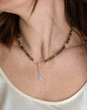 Load image into Gallery viewer, Žaliojo granato sidabro 925 vėrinys "Svajonės pildosi" - Petit Secret