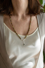 Load image into Gallery viewer, Žaliojo granato sidabro 925 vėrinio ir apyrankės "Svajonės pildosi" - Petit Secret