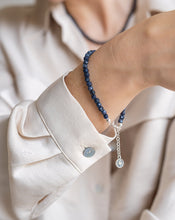 Load image into Gallery viewer, Tamsiai mėlyno safyro sidabro 925 kolje ir apyrankės rinkinys moterims "Sielos dovanos" - Petit Secret