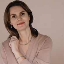 Load image into Gallery viewer, Elegantiški aukšto kokybės labradorito sidabro 925 auskarai moterims "Sergėtojas"