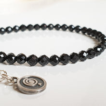 Load image into Gallery viewer, Špinelio sidabro 925 vėrinys "Augimas" - Petit Secret